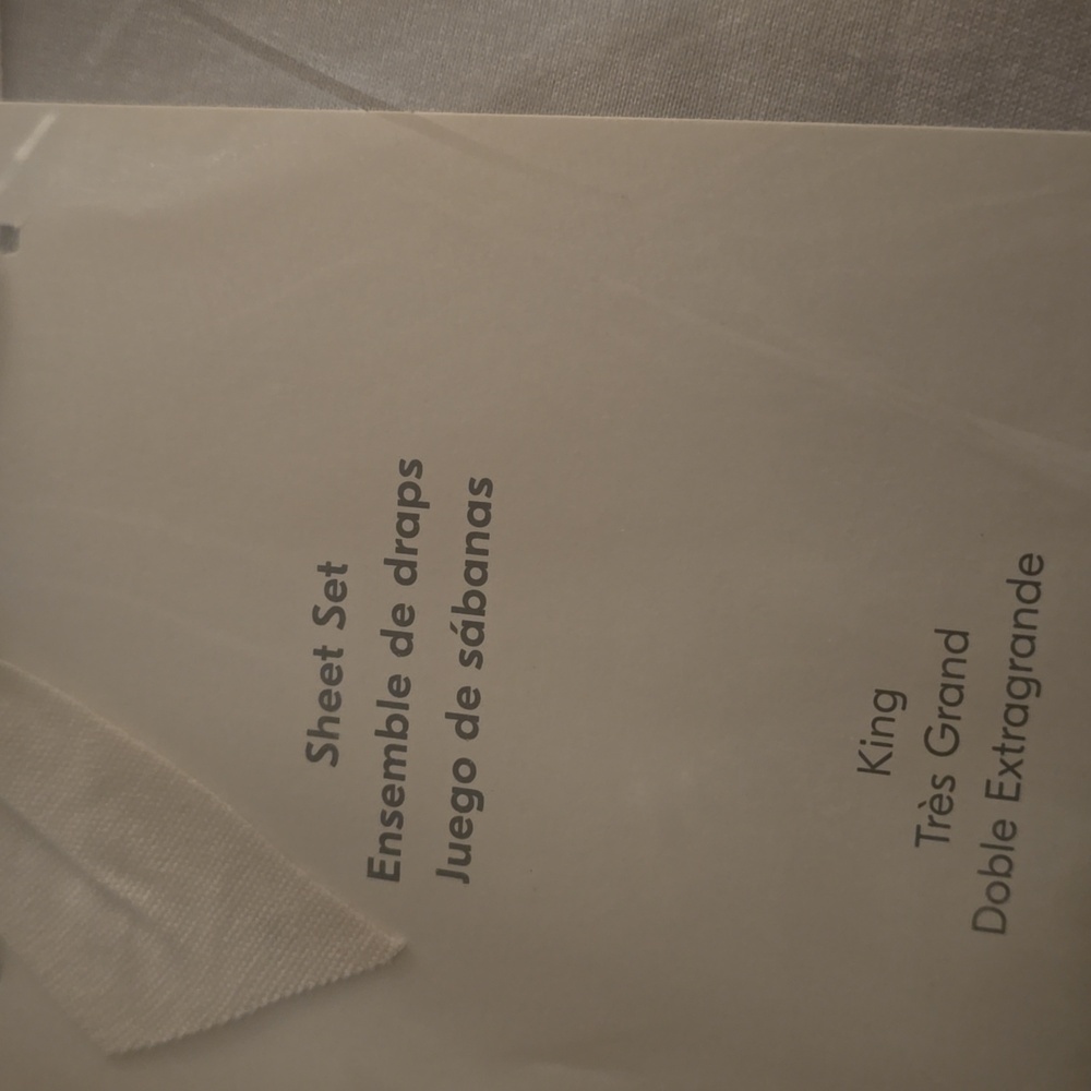 West Elm Silky TENCEL™ Modal Sheet Set, Size King, Color Frost, Retail $179.00US - Picture 2 of 16